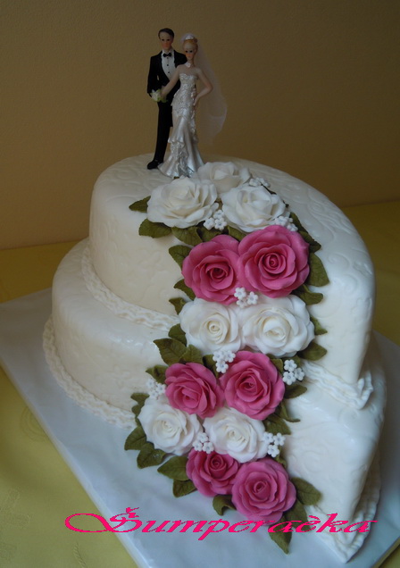 Svatební dort s růžemi 2